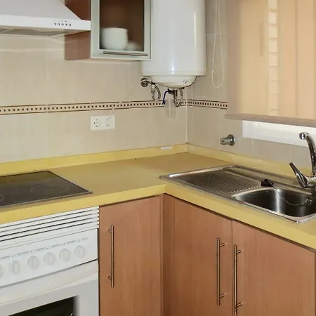 With 3 Bedrooms In Orpesa, With Wonderful Sea View, Pool Acc Apartment Oropesa del Mar